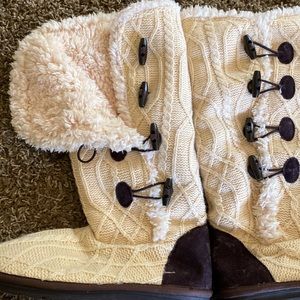 Muk Luk Sweater boots